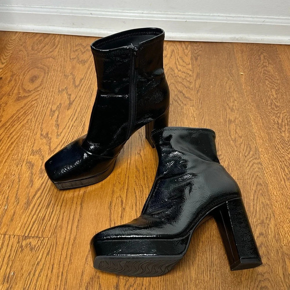 Impo Black Ankle Boots - Picture 8 of 16